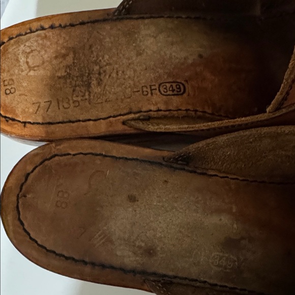 Brown Leather Women's Clogs - Picture 16 of 16